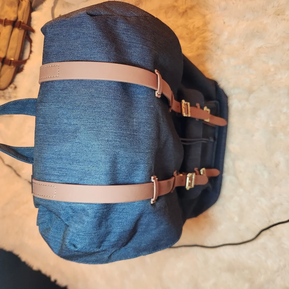 Hershel Supply Company Navy Blue Unisex Laptop Bag